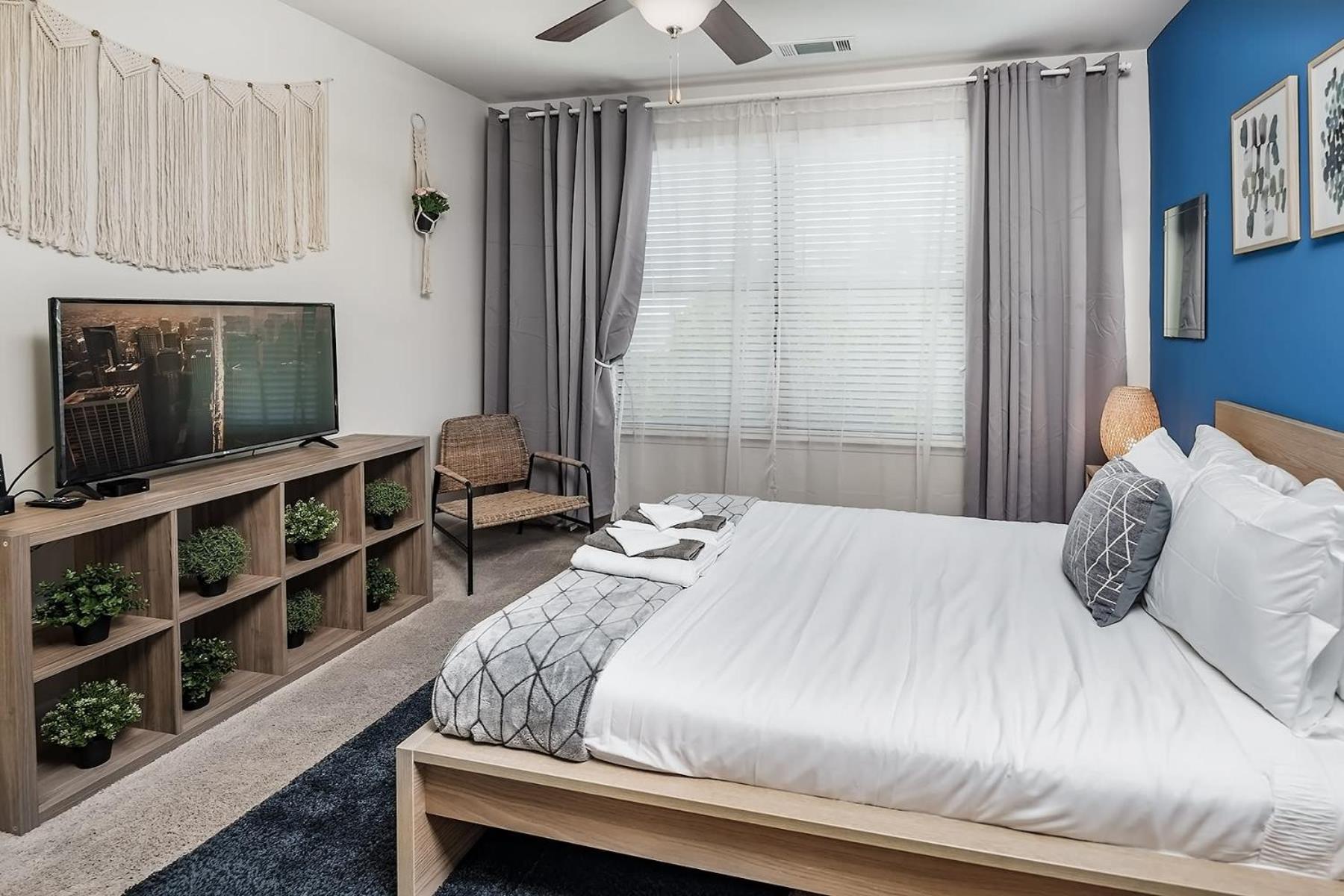 Uptown 4Th Ward Luxury Apt Year-Round Pool シャーロット エクステリア 写真