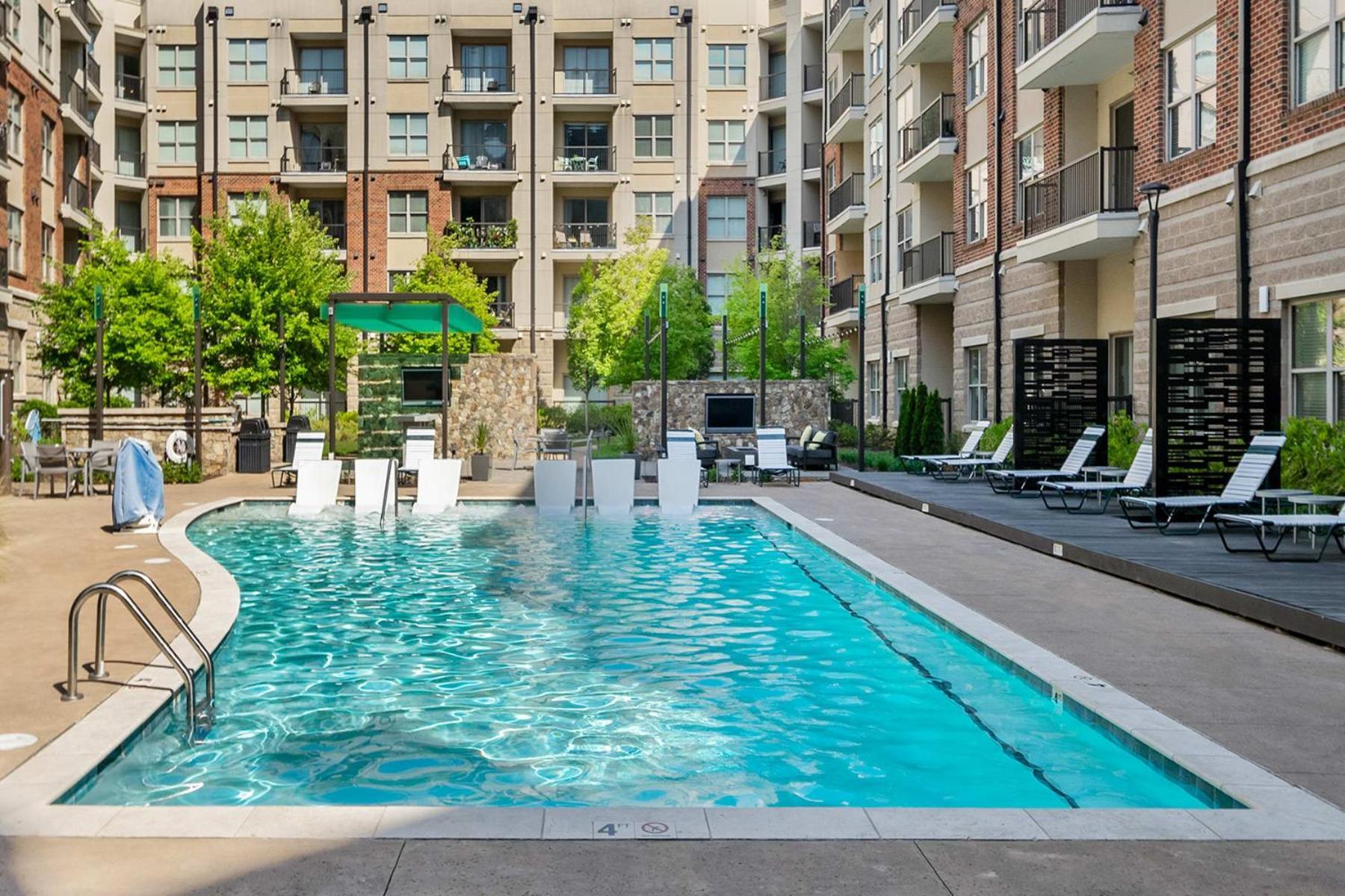 Uptown 4Th Ward Luxury Apt Year-Round Pool シャーロット エクステリア 写真